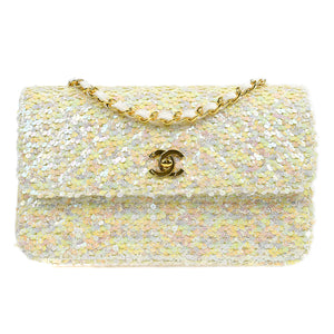 CHANEL Medium Flap