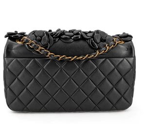 CHANEL Small Flap