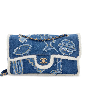 CHANEL Maxi Flap