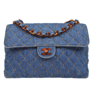 CHANEL Jumbo Flap