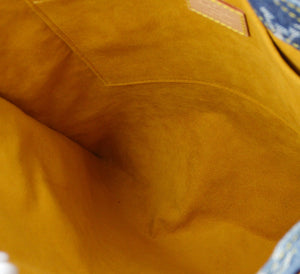 LOUIS VUITTON Tote