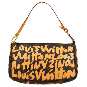 LOUIS VUITTON Pochette