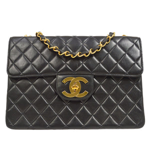 CHANEL Jumbo Flap