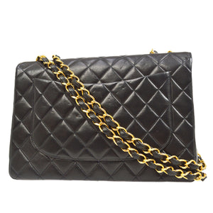 CHANEL Jumbo Flap