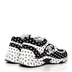 CHANEL CC Sneakers
