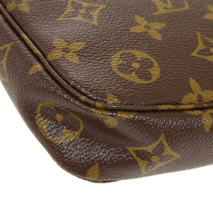 LOUIS VUITTON Pochette