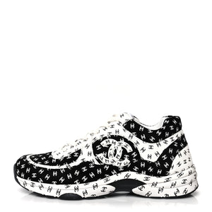 CHANEL CC Sneakers