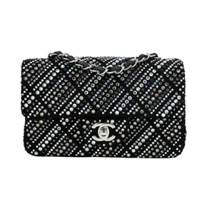 CHANEL Medium Flap