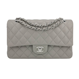 CHANEL Medium Flap